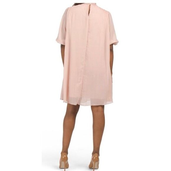 Nanette Lepore Chiffon Shift Dress Plisse Soft Pink  Savannah Rose Size 14 NWT - Picture 2 of 15